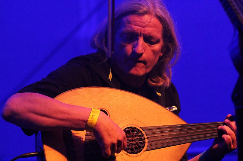 IMG_7088.JPG - Qntal aus München vereinen mittelalterliches Instrumentarium mit moderner Elektronik. So bekommt die Folklore aus mehreren Jahrhunderten einen neuen Reiz.