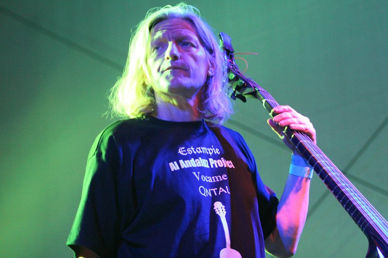 IMG_7680.JPG - Qntal aus München vereinen mittelalterliches Instrumentarium mit moderner Elektronik. So bekommt die Folklore aus mehreren Jahrhunderten einen neuen Reiz.