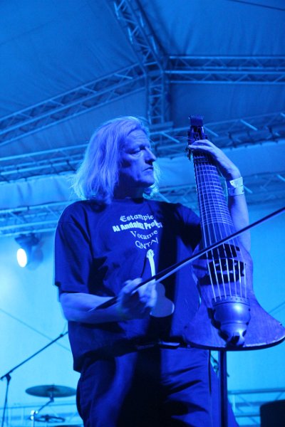 IMG_7716.JPG - Qntal aus München vereinen mittelalterliches Instrumentarium mit moderner Elektronik. So bekommt die Folklore aus mehreren Jahrhunderten einen neuen Reiz.